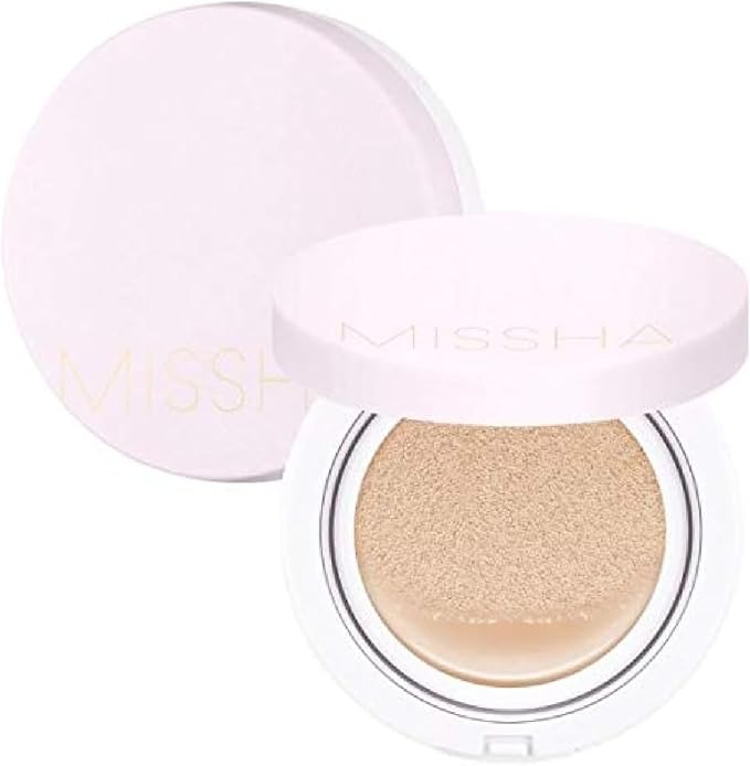 MISSHA Magic Cushion Foundation No.21 Light Beige for Skin Types