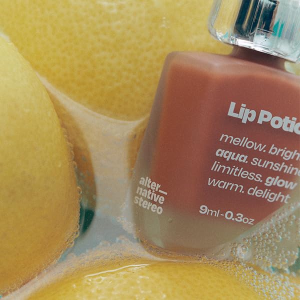 Lip Potion Aqua Glow No.1 Lemon Balm | Hydrating, Non-Sticky Gloss with Sheer Radiance | 0.3 Oz
