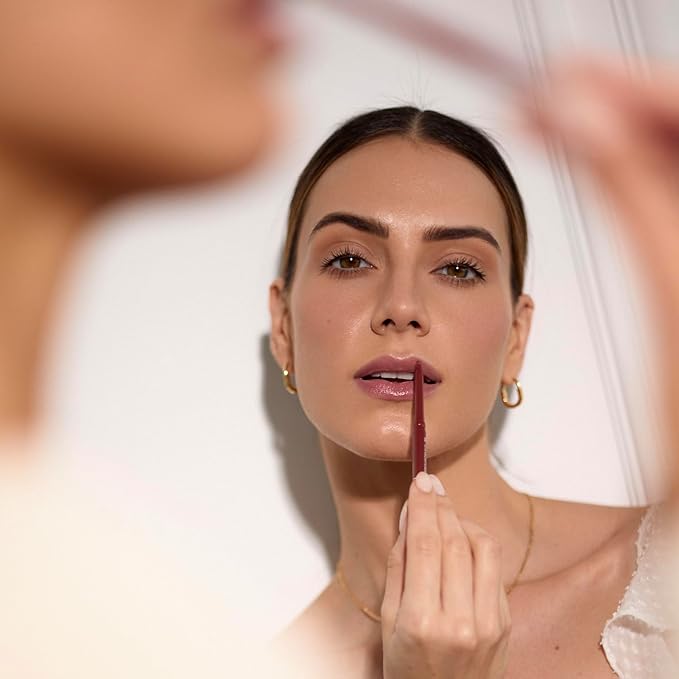 Palladio, Retractable Waterproof Lip Liner High Pigmented and Creamy Color Slim Twist Up Smudge Proof Formula with Long Lasting All Day Wear No Sharpener Required, Raspberry