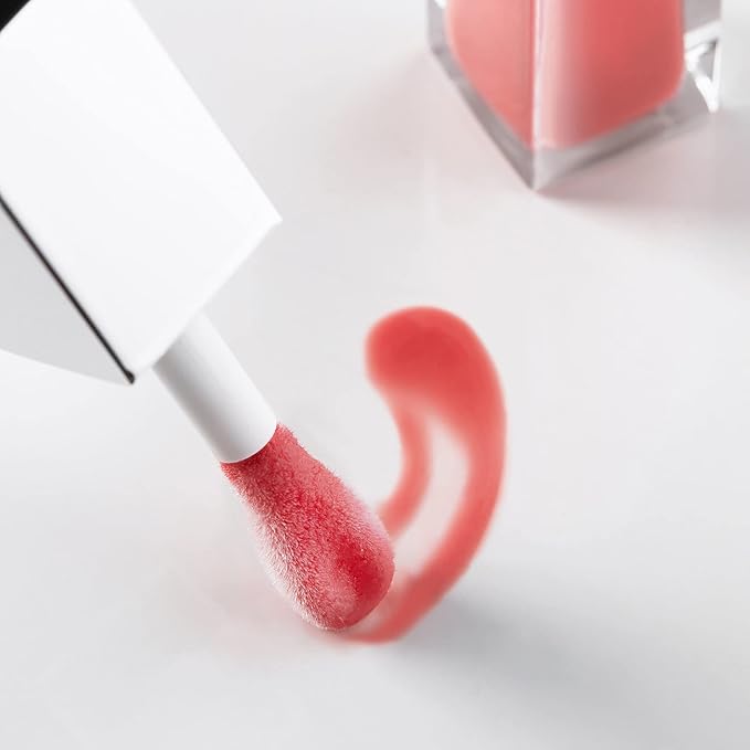 Sigma Beauty Renew Lip Oil – Tinted Lip Oil with Luxurious High-Shine Color and Long Lasting Hydration for Soft, Supple Lips, Non Sticky Lip Oil with Nourishing Antioxidants (Hush, Clear Pink Sheen)