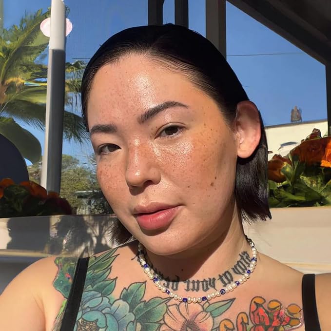 Axiology Shaping Stick for Definition, Bronzing, and Contour