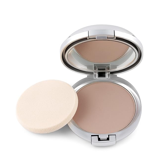 Pressed Mineral Foundation With Vitamin for a Natural