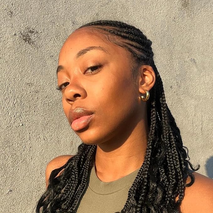 Axiology Shaping Stick for Definition, Bronzing, and Contour