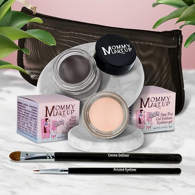 The Everlasting Eye 5 Piece Waterproof Makeup Set.