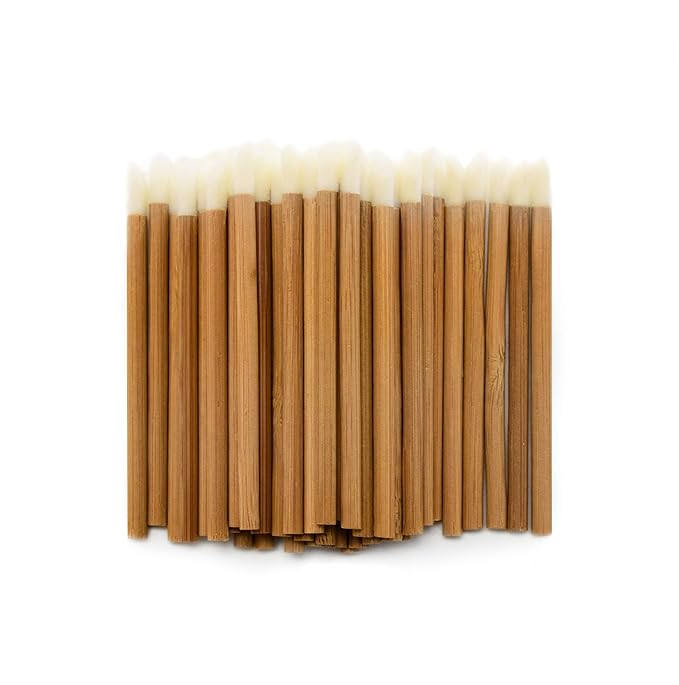 Artist's Choice Lip Gloss Applicators - Sponge Tip for Effortless Blending, Soft Pad with Angled Edges for Precise Control, Single-Use Option for Professionals